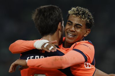 Барселона с пета поредна победа в първенството