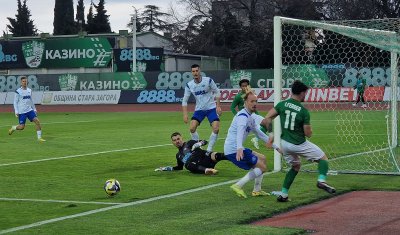 Берое и Септември София поделиха точките след нулево равенство