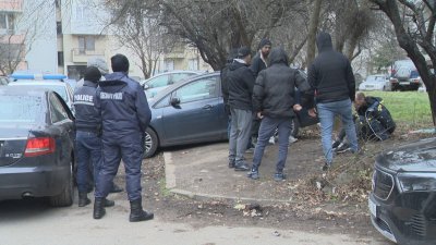 Задържаха крадци в момент на обир в „Гоце Делчев“