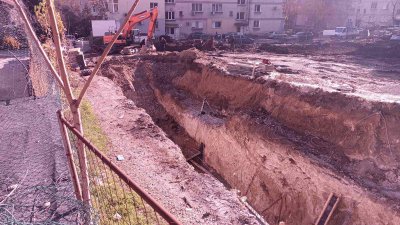 Работник загина при срутване на подпорна стена на строеж в Стара Загора