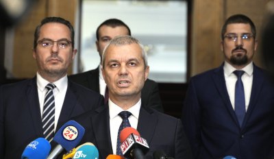 'Vazrazhdane' after Meeting with President Radev: This Parliament Is Exhausted