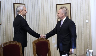 Президентът Радев към "Възраждане": Има ли нужда Изборният кодекс от промяна