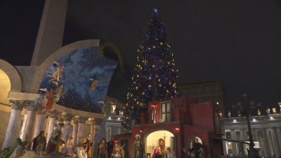 10 дни преди Коледа на площад Свети Петър във Ватикана