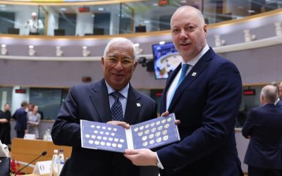 Outgoing Prime Minister Gifts New Bulgarian Euro Coins to EU Leaders