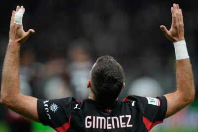 Нападател на Милан ще се подложи на операция