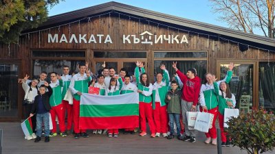 Карлос Насар гостува на спортистите от ФАФА в навечерието на Коледа