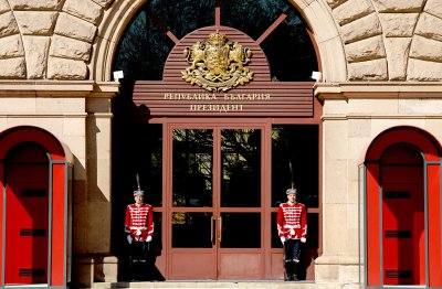 НА ЖИВО: МЕЧ на консултации при президента