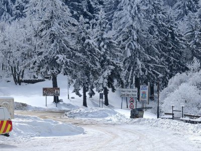 Проходът Шипка е почистен и опесъчен пътува се нормално Това