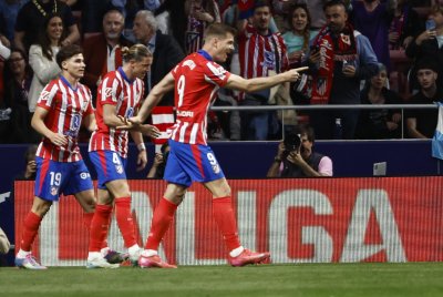 Атлетико Мадрид е готов да се раздели с Александър Сьорлот