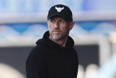 Оксфорд Юнайтед уволни мениджъра Гари Роует