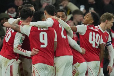 Арсенал стигна до полуфиналите за Купата на Лигата след успех с дузпи над Кристъл Палас