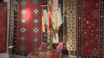 Срещаме ви с едни жени които пазят жив един вековен