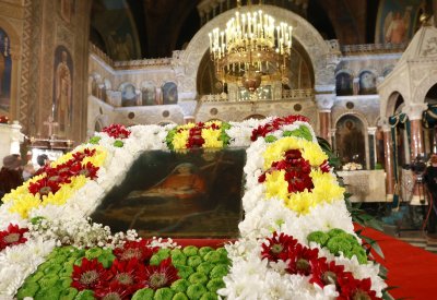 Рождество Христово е През целия ден днес храмовете в страната