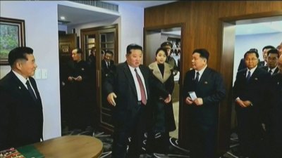 Ким Чен Ун и дъщеря му Джу е присъстваха на