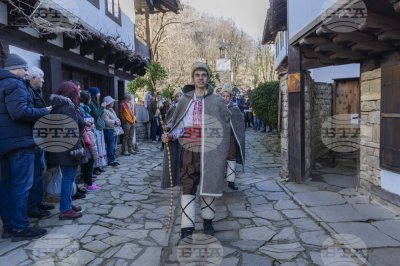 Коледари оживиха стари традиции в музей &bdquo;Етър&ldquo; на Рождество Христово