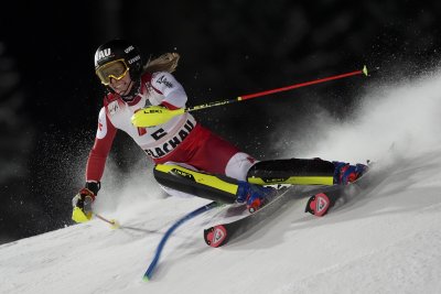 Катарина Линсбергер с тежка контузия по време на тренировка