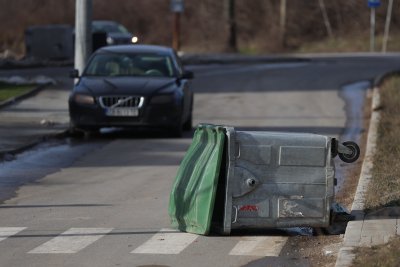 Заради поривите на вятъра до момента има 45 сигнала за