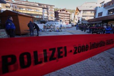 Швейцарската полиция идентифицира четири от телата на загиналите при пожара