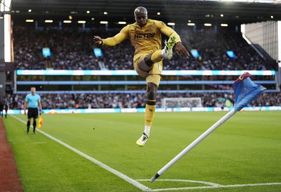 Манчестър Юнайтед може да ривлече Жан-Филип Матета