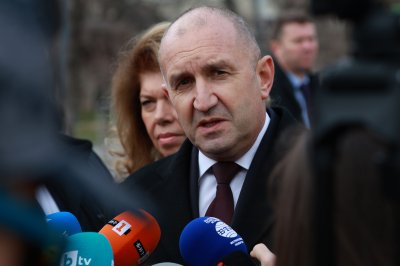 Президентът Румен Радев е готов да връчи първия проучвателен мандат