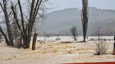 Безсънна нощ в Крумовградско &ndash; остава в сила частичното бедствено положение