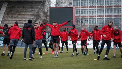 Локомотив София започна зимна подготовка с двама нови футболисти