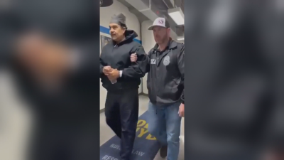 Президентът на Венецуела Николас Мадуро беше отведен в затвор в