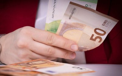 Как стоим в еврозоната по размер на минималната работна заплата