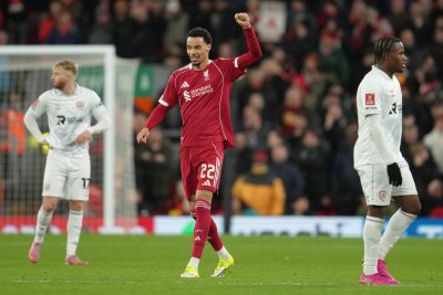 Ливърпул не допусна изненада и се класира за четвъртия кръг в турнира за Купата на Англия