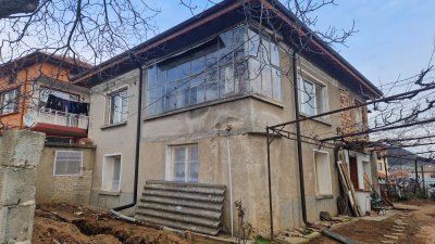 Двама гръцки граждани са намерени мъртви в Хисаря