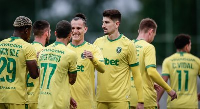 Лудогорец се наложи над Пакши в контрола в контрола с пет гола