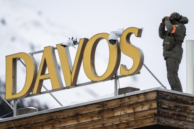 Световни лидери сред които американският президент Доналд Тръмп украинският президент