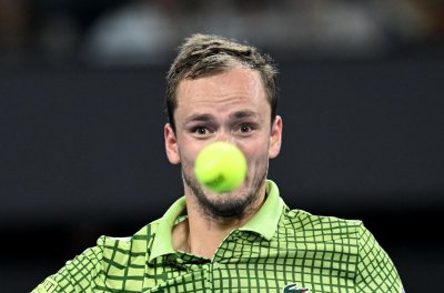 Медведев и трима американци на полуфиналите в Бризбейн