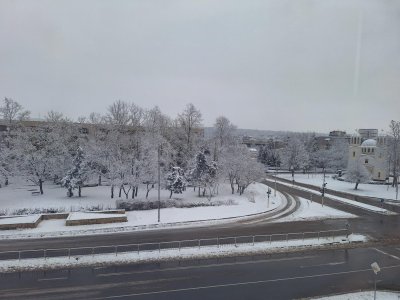 АПИ: 468 снегорина обработват пътища в страната