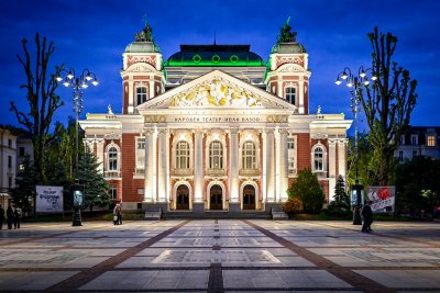 Девет хиляди улична лампи са подменени в София през миналата