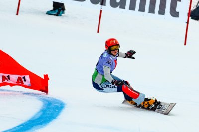 Малена Замфирова даде пето време в квалификацията на Световната купа по сноуборд в Банско