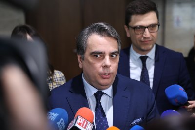 Асен Василев: Инфлацията за декември е 5,2%, заплатите в бюджетния сектор трябва да бъдат индексирани
