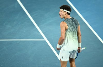 Бен Шелтен очаква шампиона Синер на четвъртфиналите