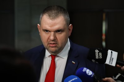 Поздравявам министър председателя Росен Желязков и българското правителство за това