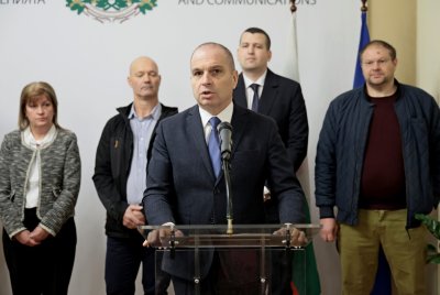 С нови бързи зарядни станции по ТЕН Т мрежата ще