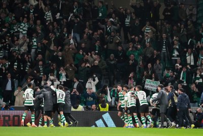 Спортинг Лисабон спечели домакинството си на ПСЖ с два гола на Луис Суарес