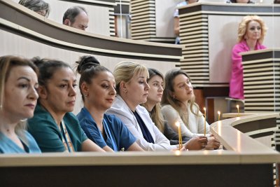 В Деня на родилната помощ: 4000 акушерки не достигат у нас, а средната им възраст е 50 години