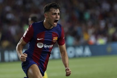 Халфът на Барселона Педри ще отсъства от игра поне месец