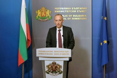 Образователният министър: Имаме нужда от три пъти повече медицински сестри