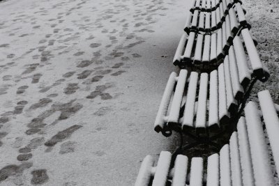 Студено и снежно време през уикенда и в началото на седмицата