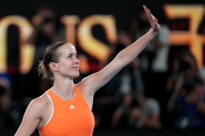 Елина Свитолина постигна експресна победа над Коко Гоф за полуфинал в Мелбърн