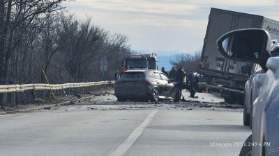 Former Cherven Bryag Mayor Dies in Fatal Crash on I-3 Near Telish (PHOTOS)