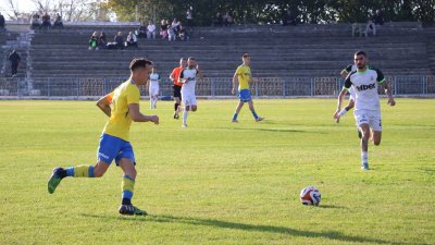 Димитровград ще има първото си модерно футболно игрище с изкуствена трева