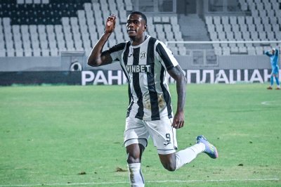 Локомотив Пловдив трансферира Хуан Переа в Левски