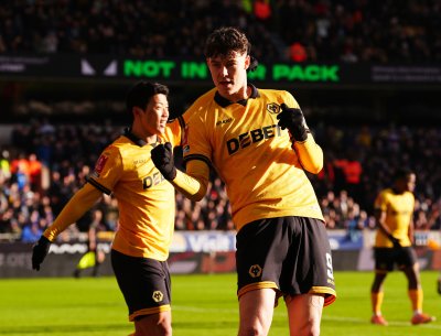 Нападател сменя Уулвс с Кристъл Палас